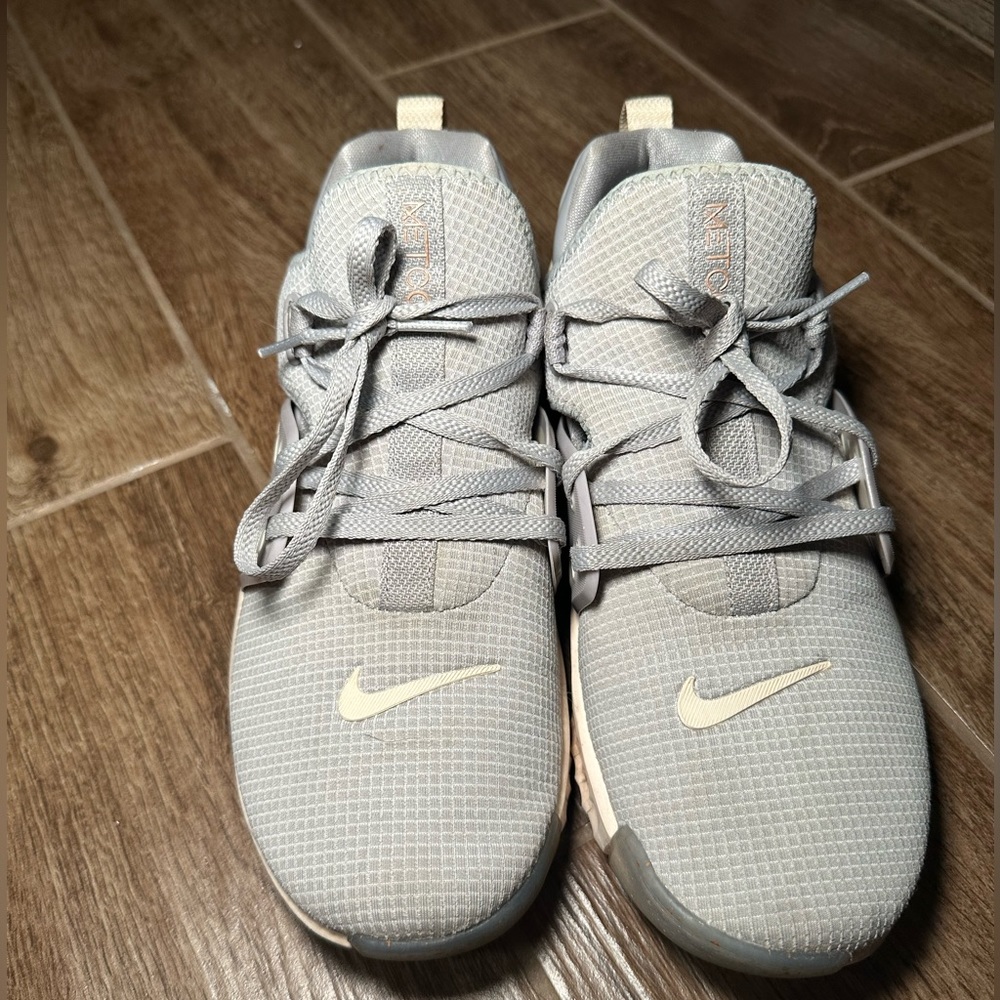 Nike Metcon size 9